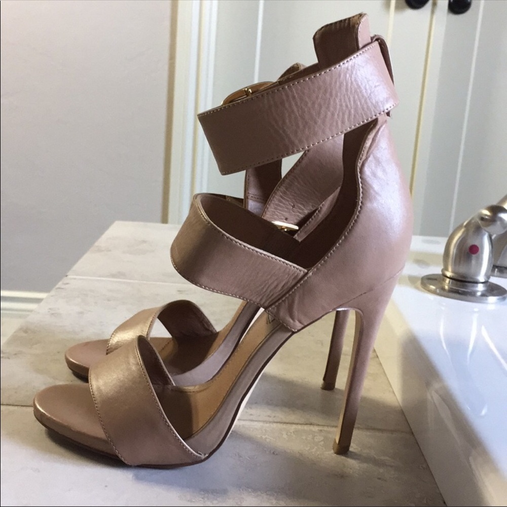 Steve Madden Mysterii Strappy Sandals